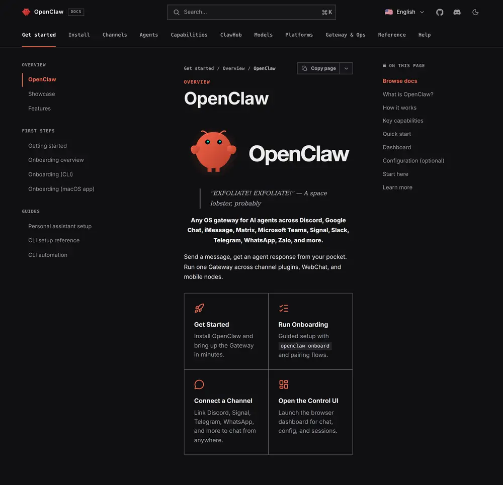 Página de inicio de la documentación oficial de OpenClaw: el logotipo, el lema «Any OS gateway for AI agents» con la lista de canales (Discord, Signal, Telegram, WhatsApp, Zalo y más) y las tarjetas para empezar, hacer el onboarding, conectar un canal y abrir el panel de control